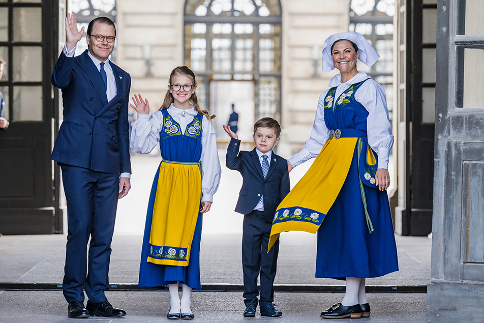 The Crown Princess Family welcomed the public to the Royal Palace. 
