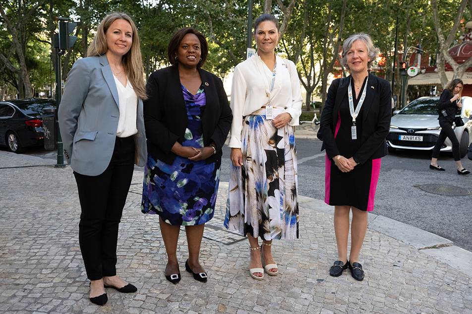 Kronprinsessan tillsammans med Wenche Grönbrekk, SeaBos, Sanda Ojiambo, FN:s Global Compact och Helena Pilsas, Sveriges ambassadör i Portugal.