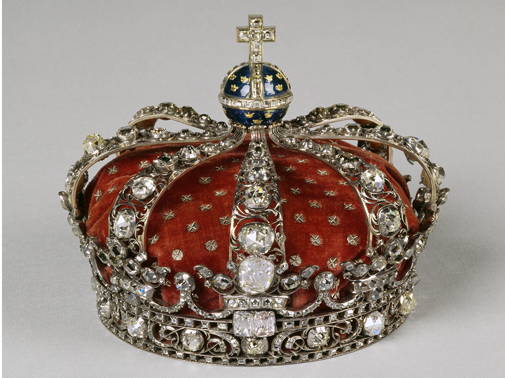 Lovisa Ulrikas krona är Sveriges drottningkrona och var senast i ceremoniellt bruk i samband med kungabröllopet 1976.