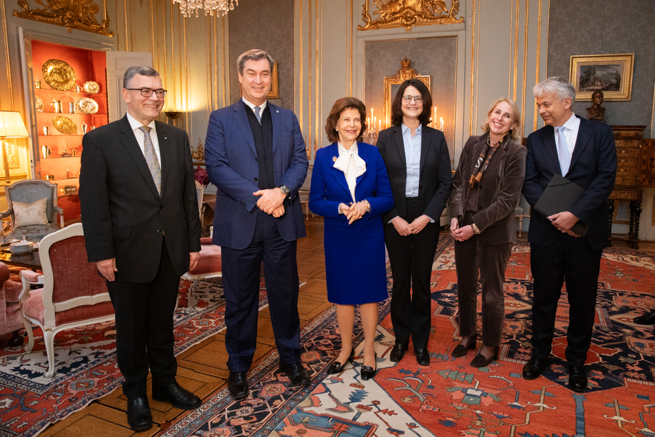 Mötet med ministerpresidenten och hans delegation hölls i Prinsessan Sibyllas våning på Kungl. Slottet.
