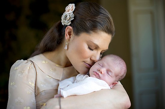 H.K.H. Kronprinsessan och H.K.H. Prinsessan Estelle 2012