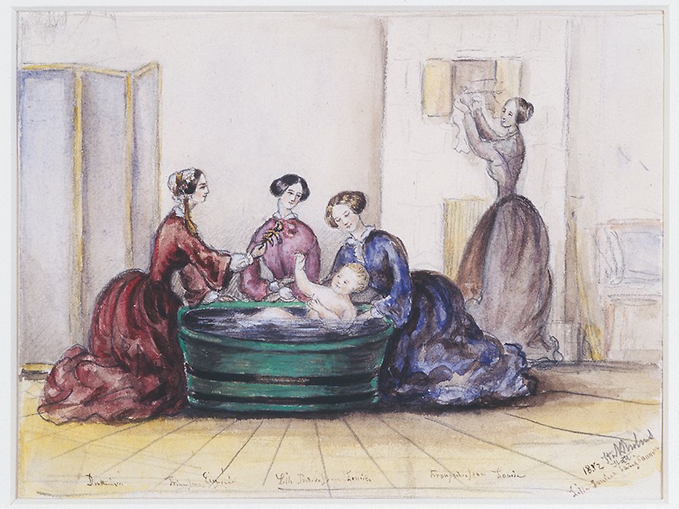 Prinsessan Eugénie gjorde teckningar, målningar och skulpturer. Teckningarna visar ett idylliskt familjeliv vid det kungliga hovet. Akvarellen visar "Sessan badar". Sessan var dotter till Karl XV och drottning Lovisa.